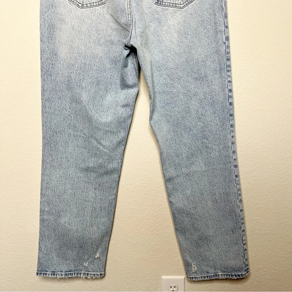 Abercrombie & Fitch The 90s Straight Ultra High Rise Jean - Picture 10 of 15